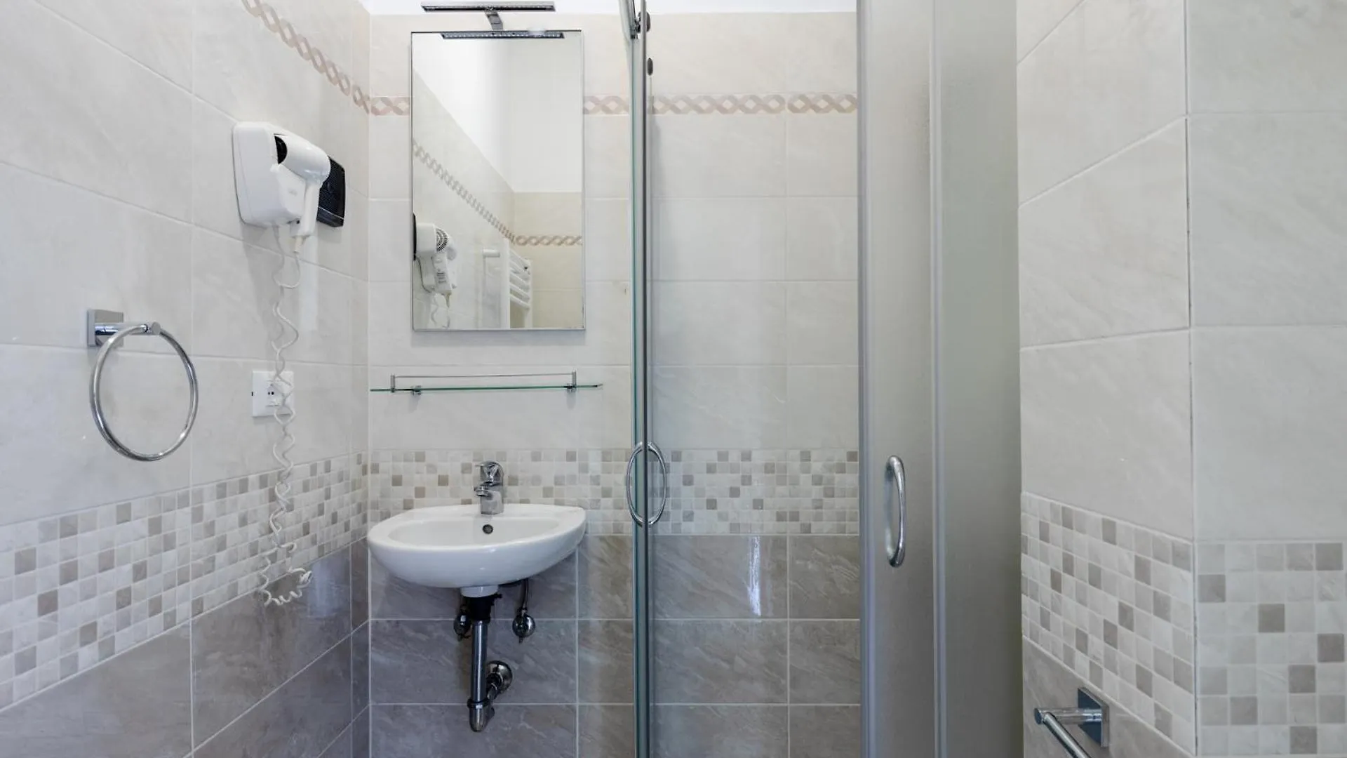 Hotel Aurora Mestre 3*,
